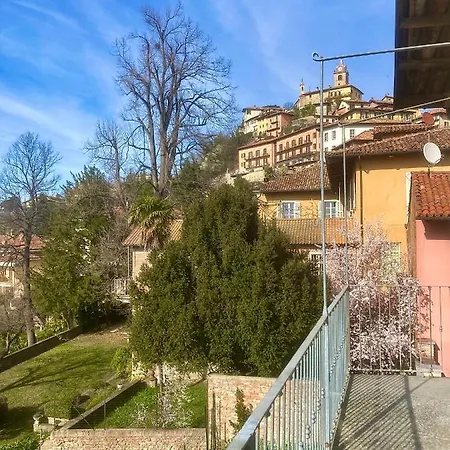 Da Emi - La Casetta In Piazza Monforte dʼAlba Exterior foto